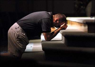 Man-Praying.2e03cec0a0