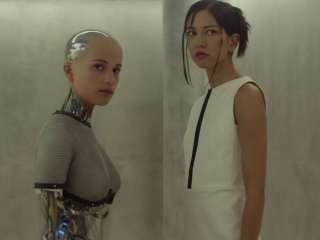 Quando i robot si ribellano 3 Le due androidi