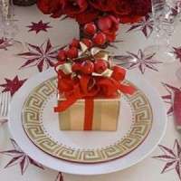 table decor with Nice White Christmas Table Decorations personal gifts 600x300