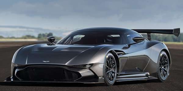 Tutto Nero 3 Aston Martin
