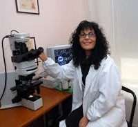 Carla Marzetti al microscopio