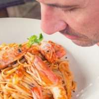 annusare cibo.600x300