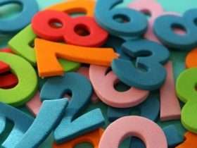 Numeri, numeri doppi, numeri tripli... 16 Numeri. Foto di Alicja